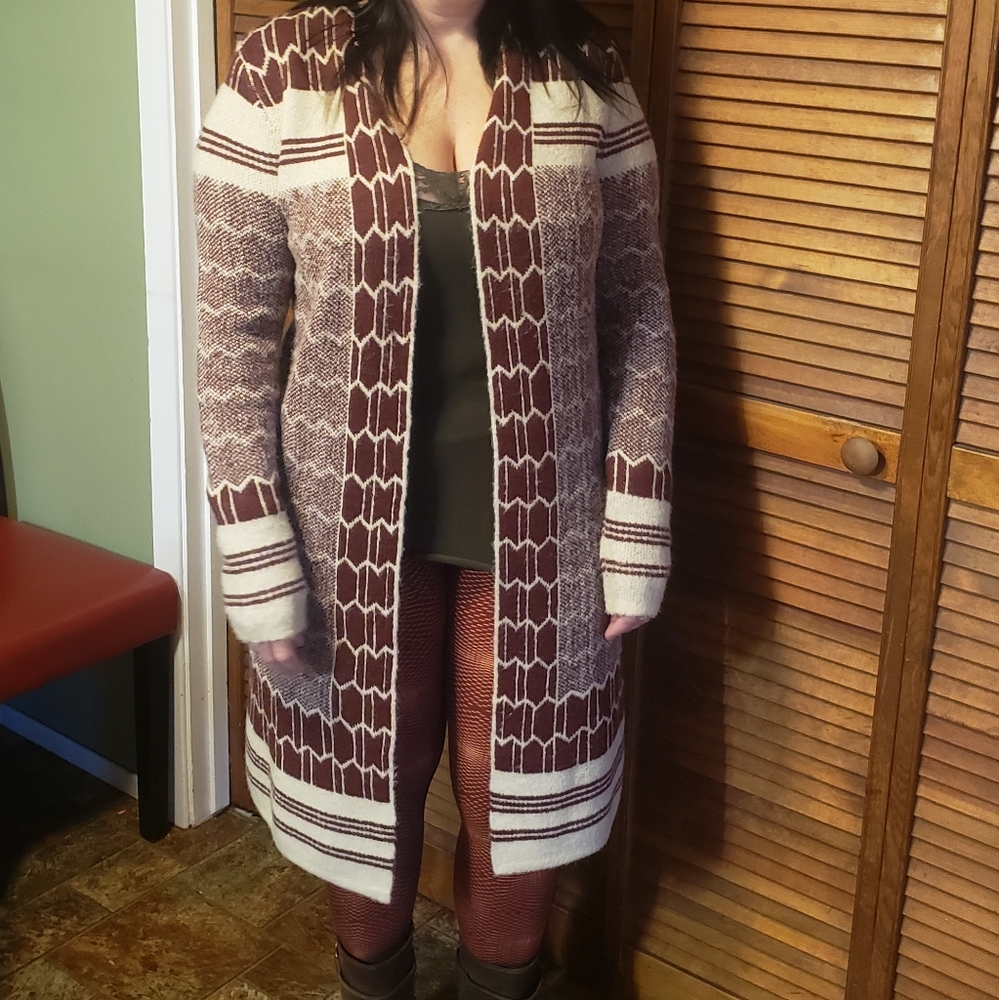 Kneelength Sweater Cardigan